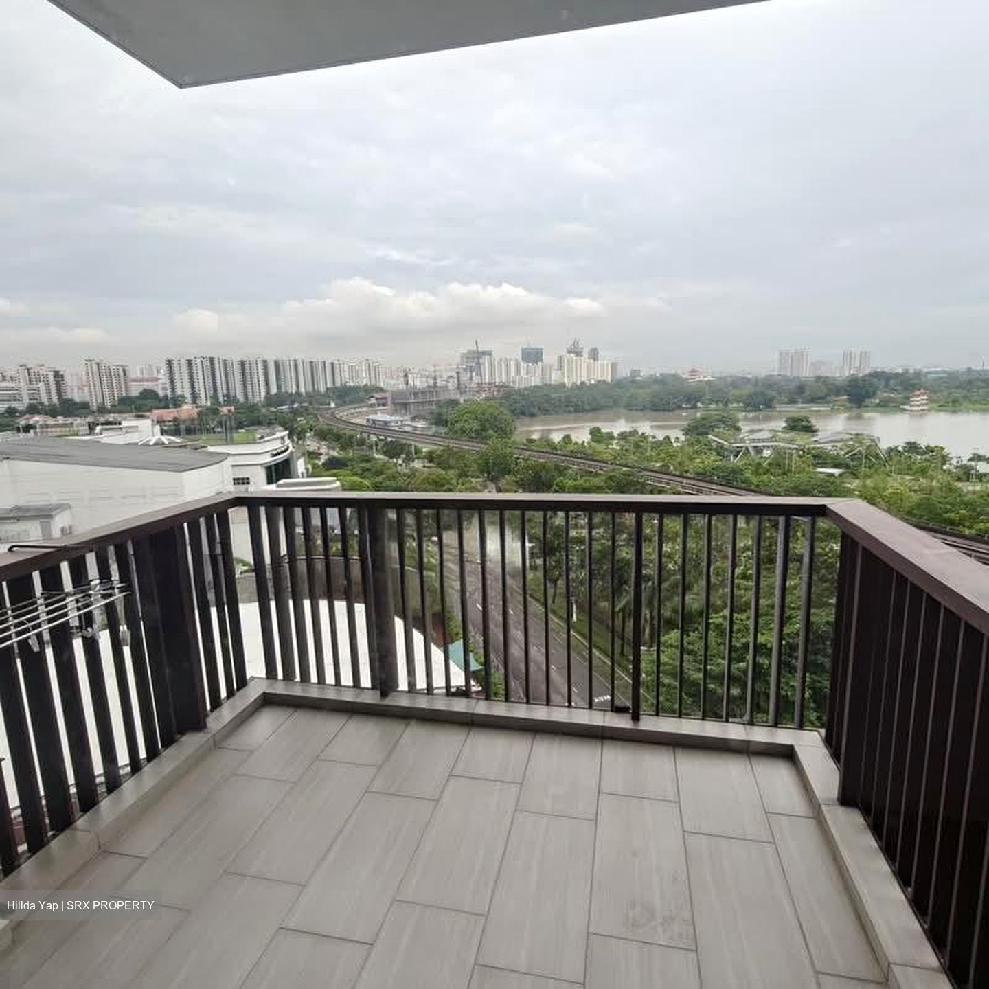 Lakeville (D22), Condominium #576155271